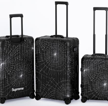 Supreme×RIMOWA2度目のコラボはスパイダーウェブ!